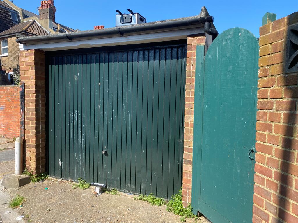 Additional property image - Elms Avenue, Eastbourne