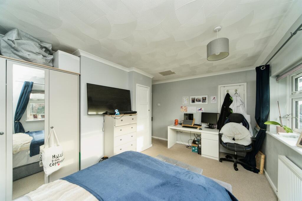 Additional property image - Parkfield Avenue, Eastbourne