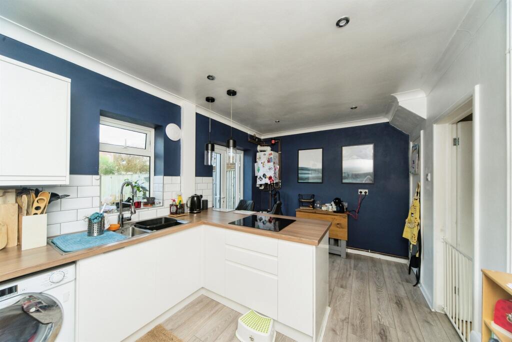 Additional property image - Parkfield Avenue, Eastbourne