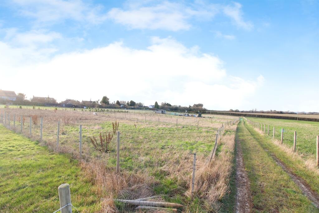 Land for sale in Wield Road, Medstead, Alton, GU34
