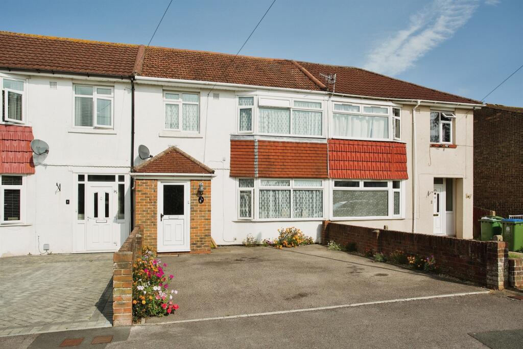 3 bedroom terraced house for sale in Fairfield Avenue, Fareham, PO14