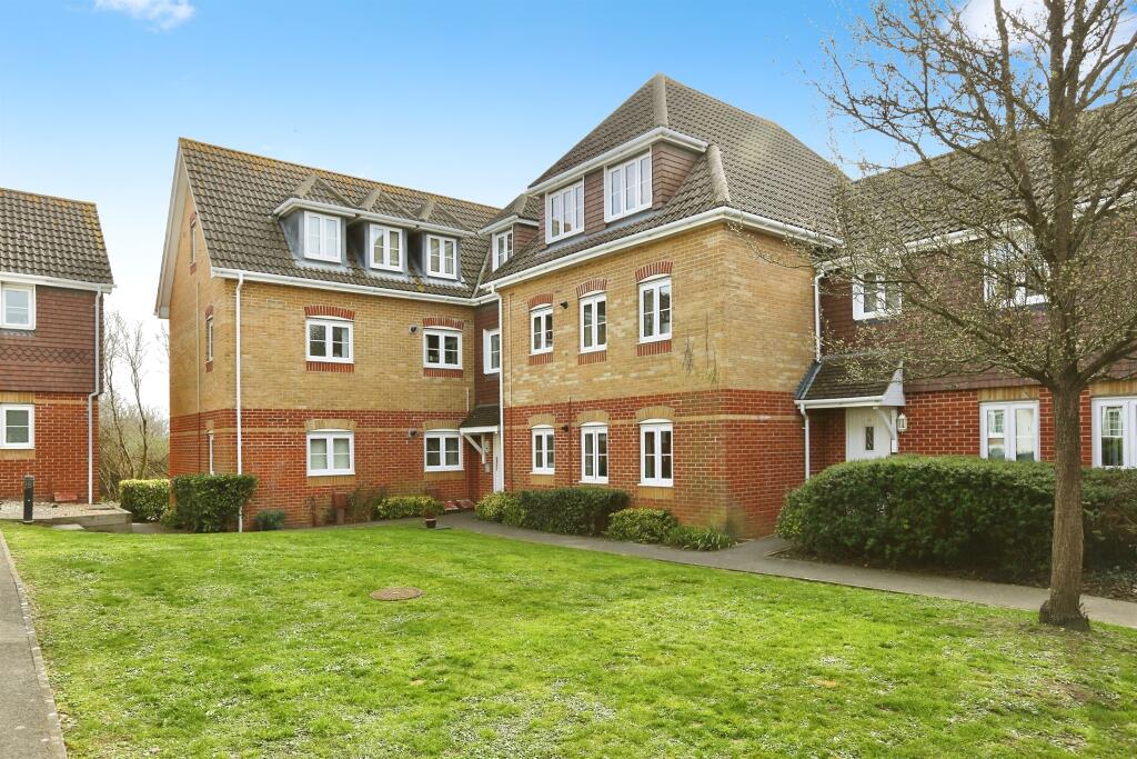 Main image of property: Park Cottage Drive, Fareham