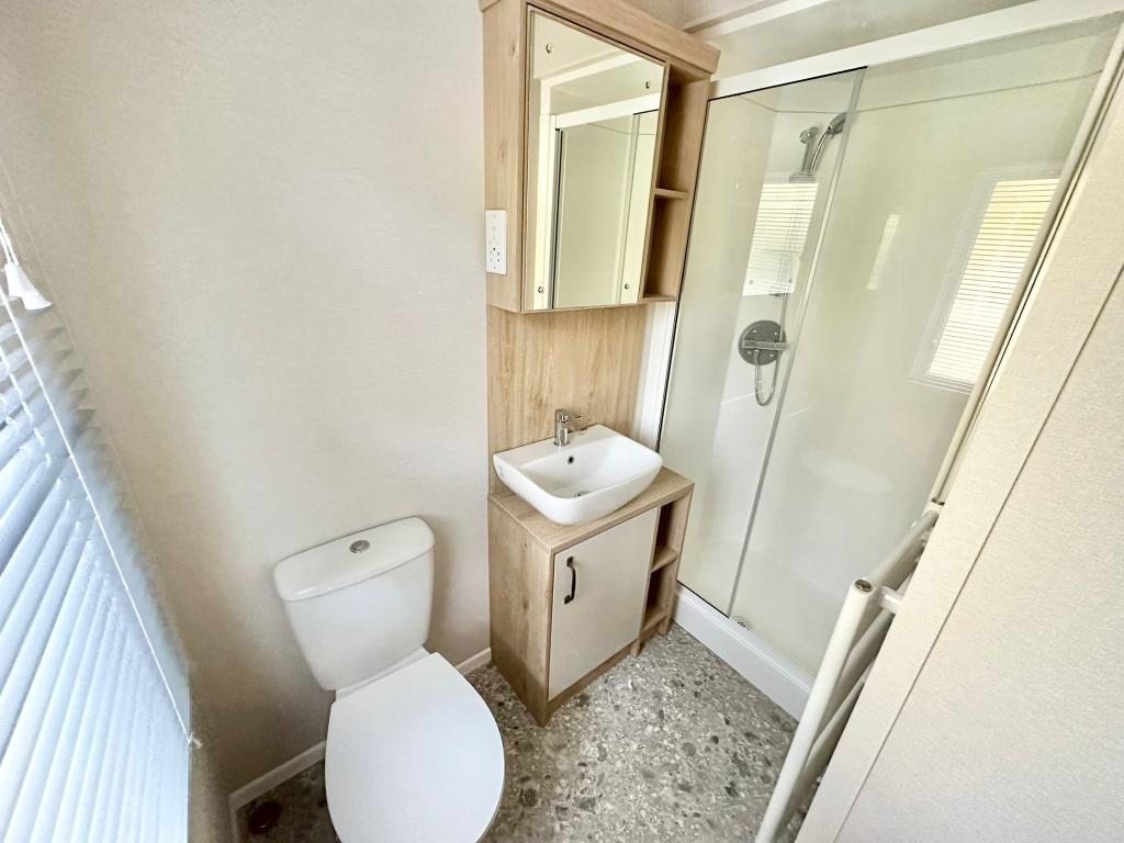 2 bedroom lodge for sale in Sandy Balls Estate, Southampton Road
