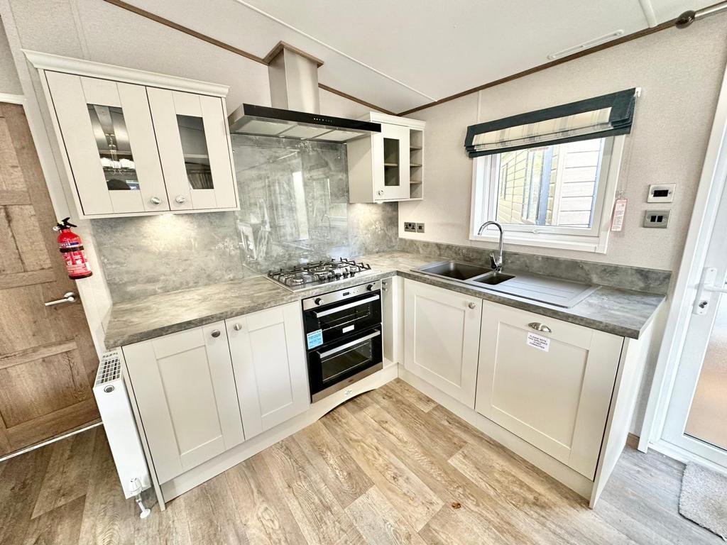 3 bedroom lodge for sale in Sandy Balls Estate, Southampton Road