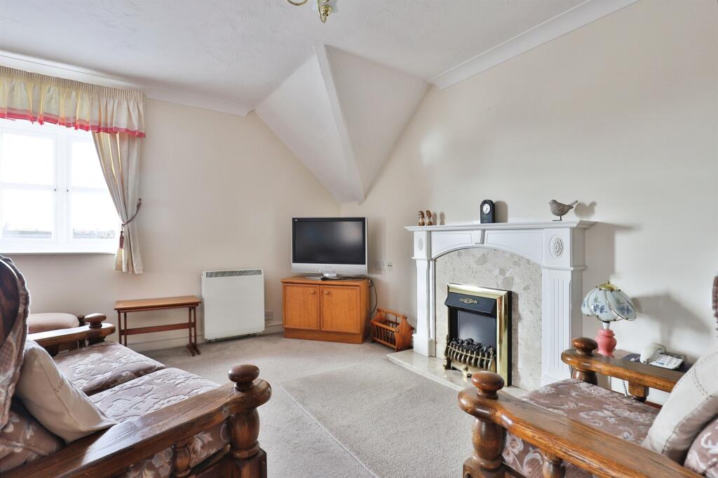 Main image of property: Salisbury Street, Fordingbridge