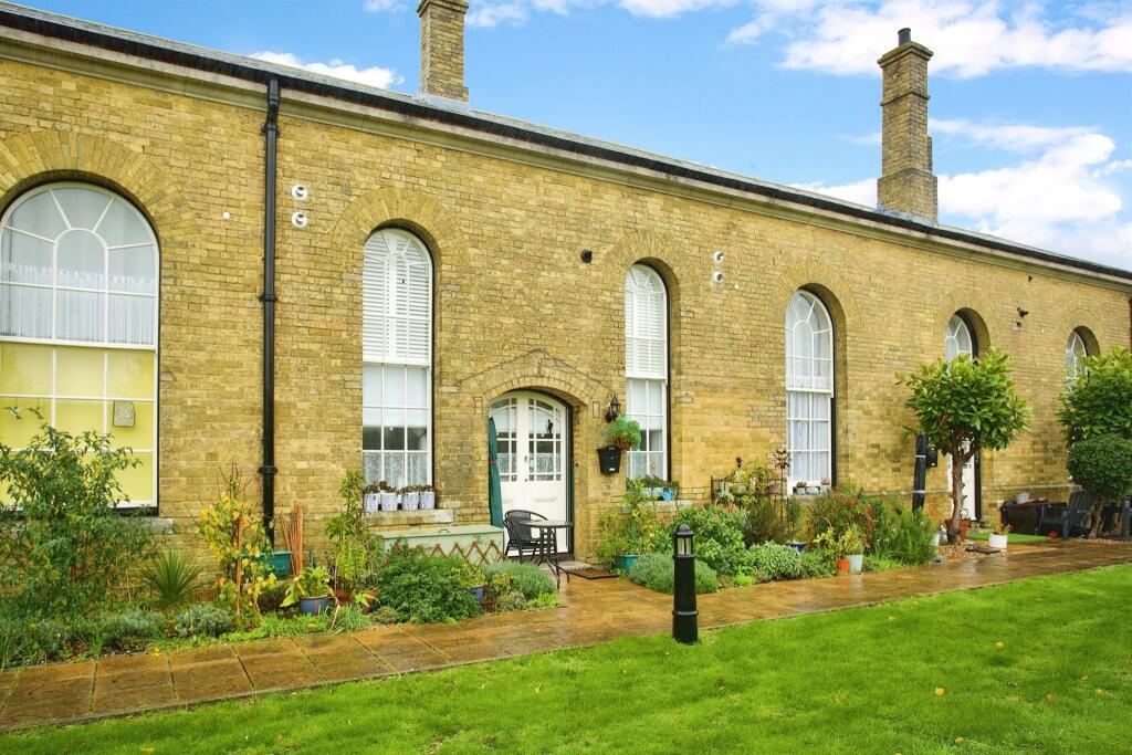 2 bedroom terraced house for sale in Cockleshell Square, Gosport, PO12