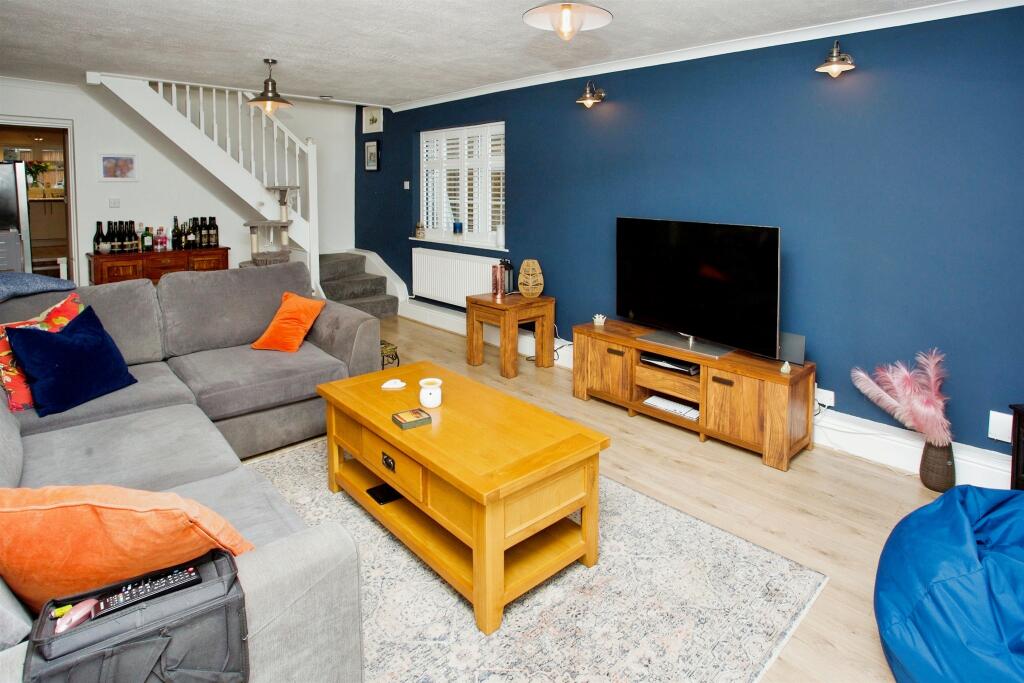 3 bedroom semidetached house for sale in Clayhall Road, Gosport, PO12