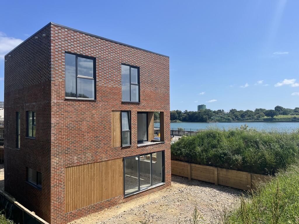 4 bedroom detached house for sale in Canary Yard, Priddy's Hard