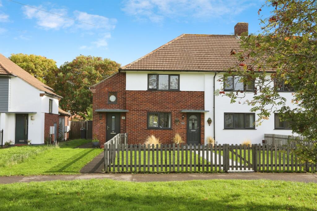 Main image of property: Filmer Close, Gosport