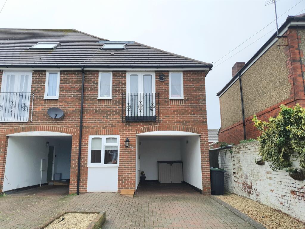 Main image of property: Grove Avenue, Gosport