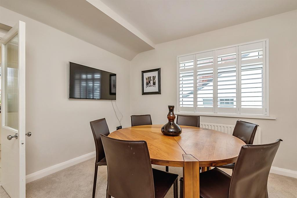 3 bedroom semidetached bungalow for sale in The Rowans, Bramhope