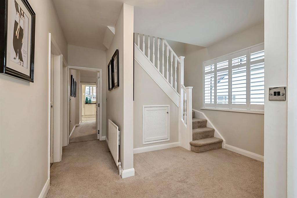 3 bedroom semidetached bungalow for sale in The Rowans, Bramhope