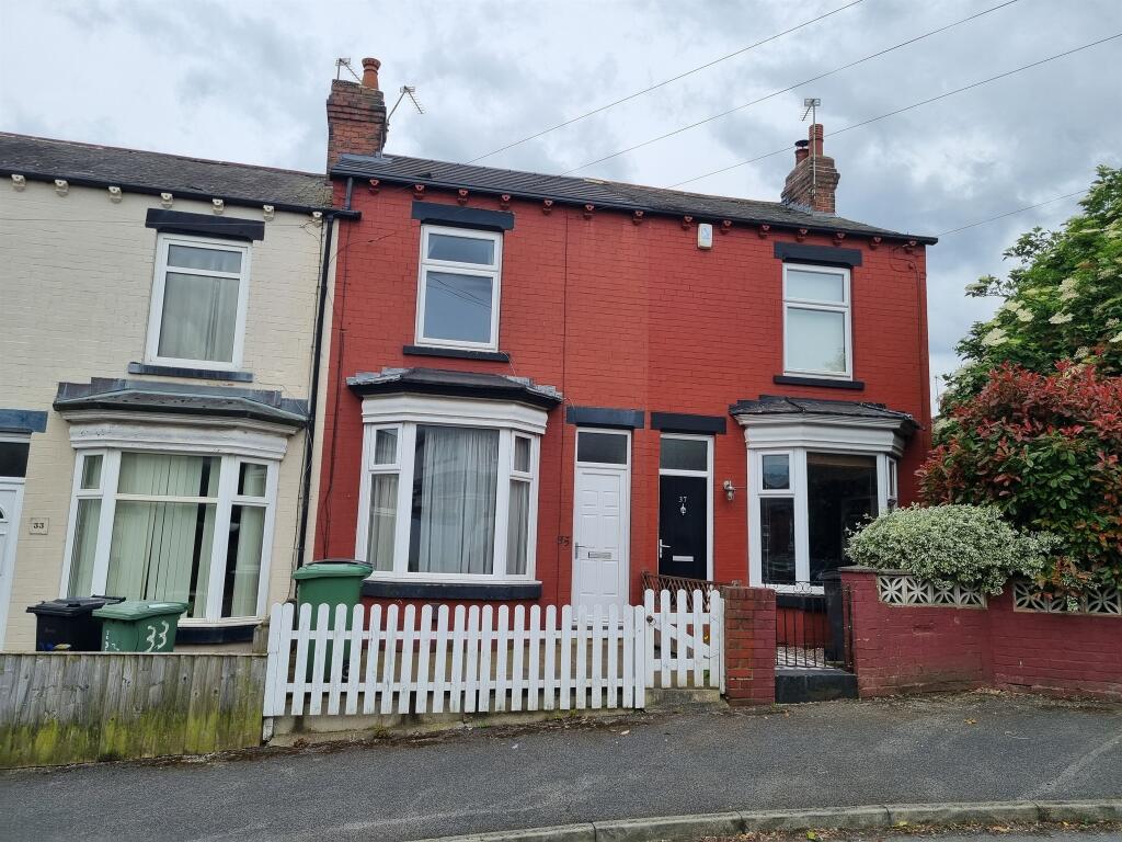 2 Bedroom Terraced House For Sale In Springfield Mount Horsforth