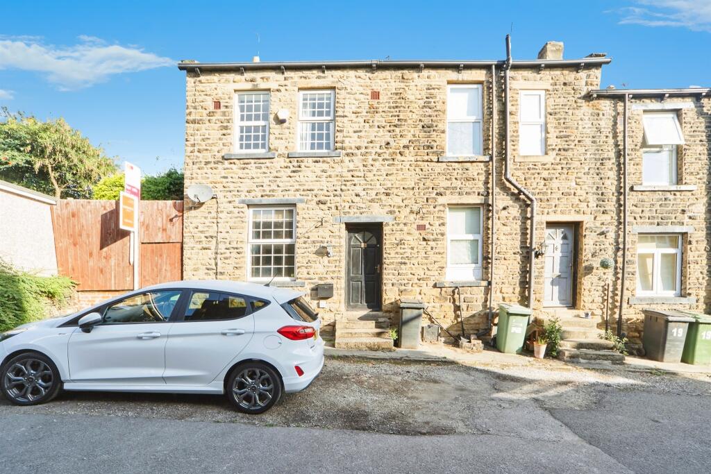 Main image of property: Paradise Grove, Horsforth, Leeds