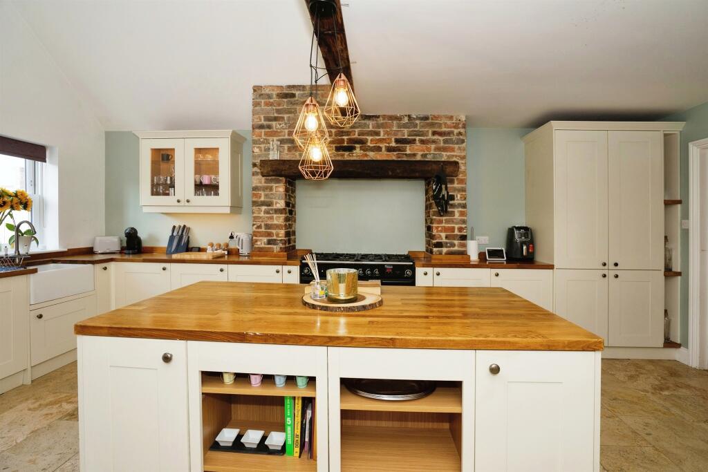 Additional property image - Hawkswood Road, HAILSHAM