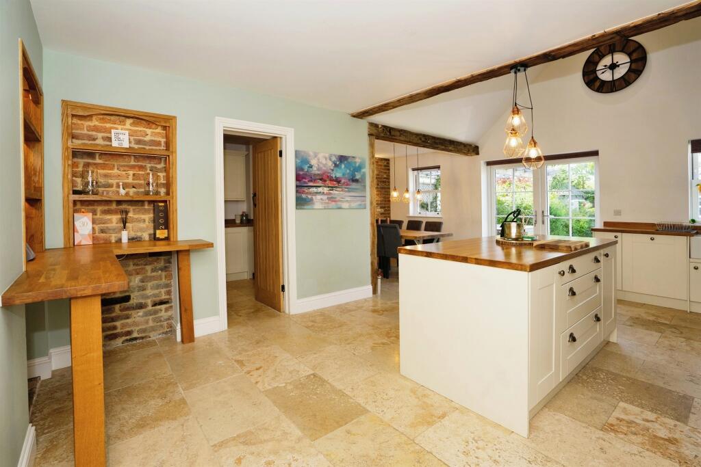 Property image - Hawkswood Road, HAILSHAM