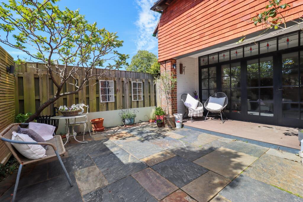 Additional property image - London Road, Hailsham