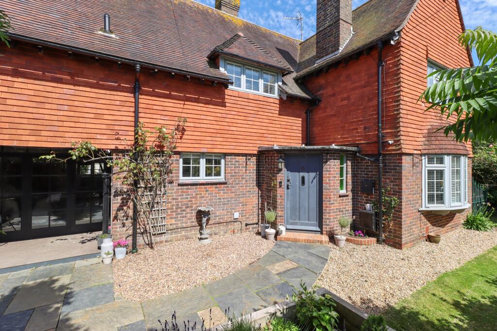 Additional property image - London Road, Hailsham