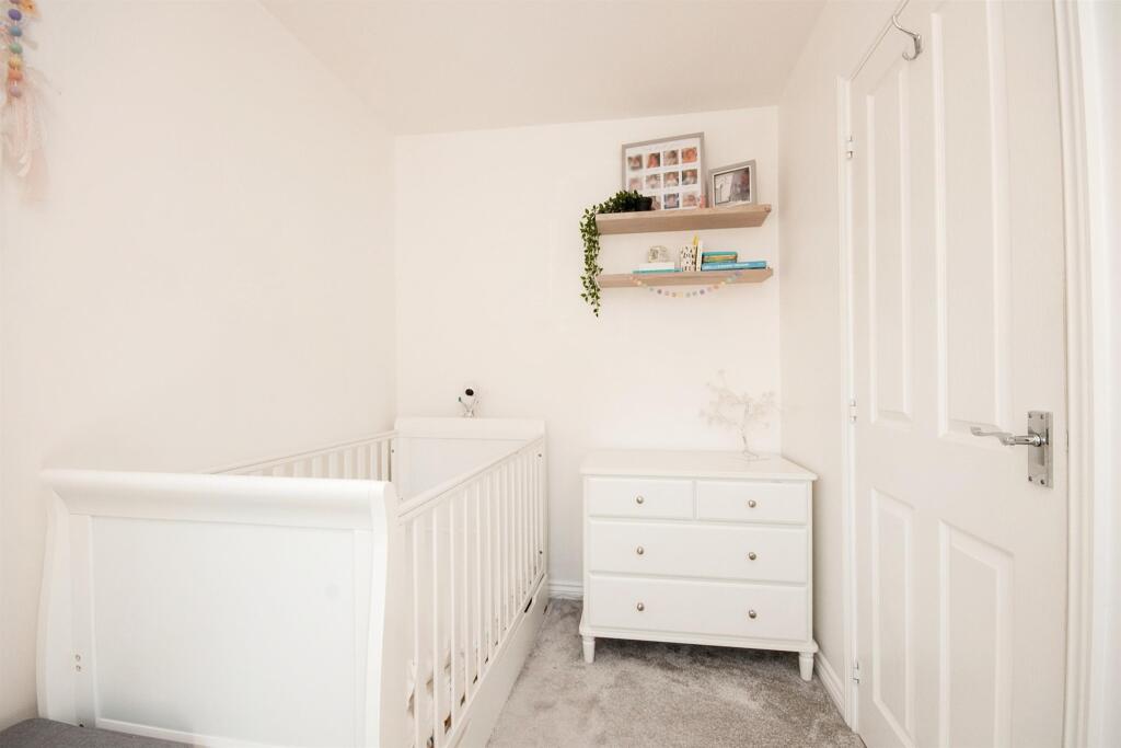 Additional property image - Lundy Walk, Hailsham
