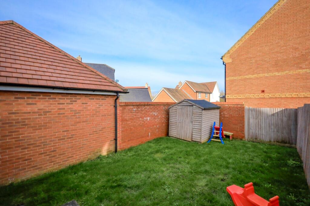 Additional property image - Lundy Walk, Hailsham