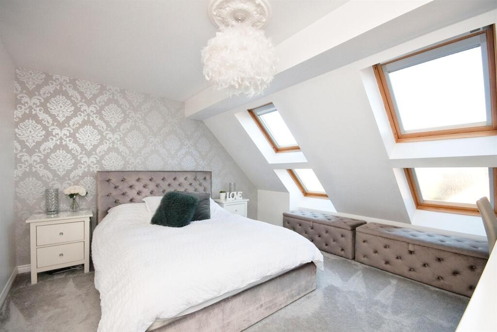 Additional property image - Lundy Walk, Hailsham