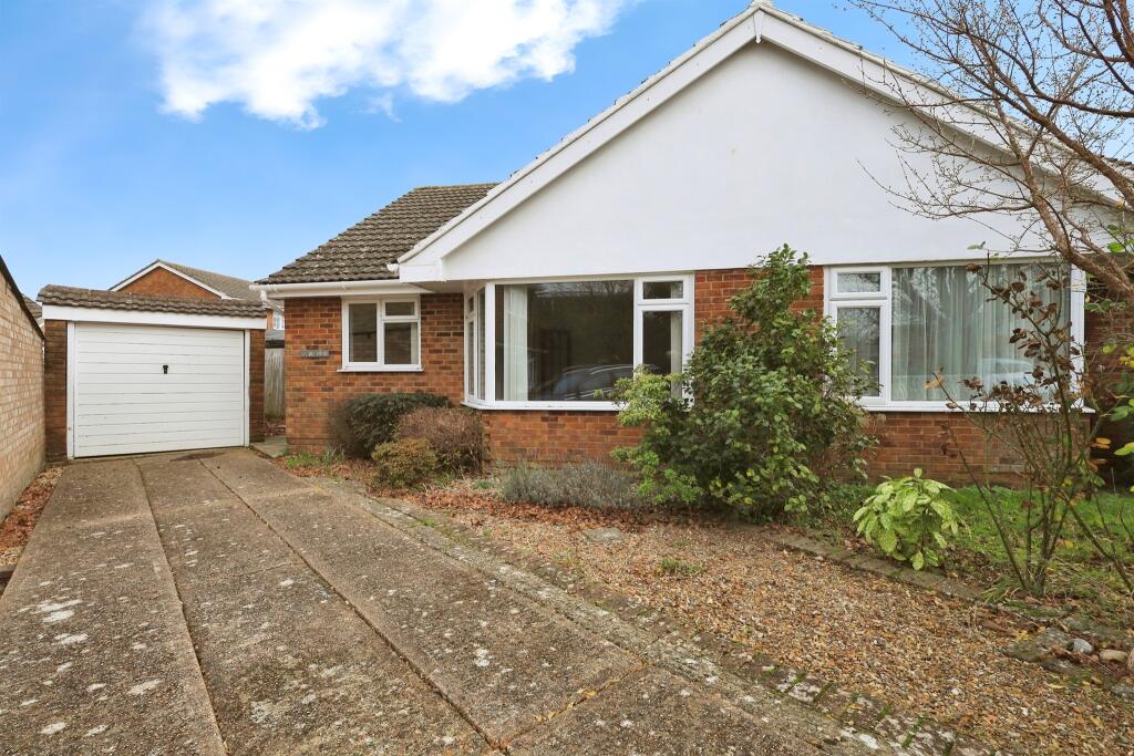 Main image of property: Fairisle Close, Hailsham