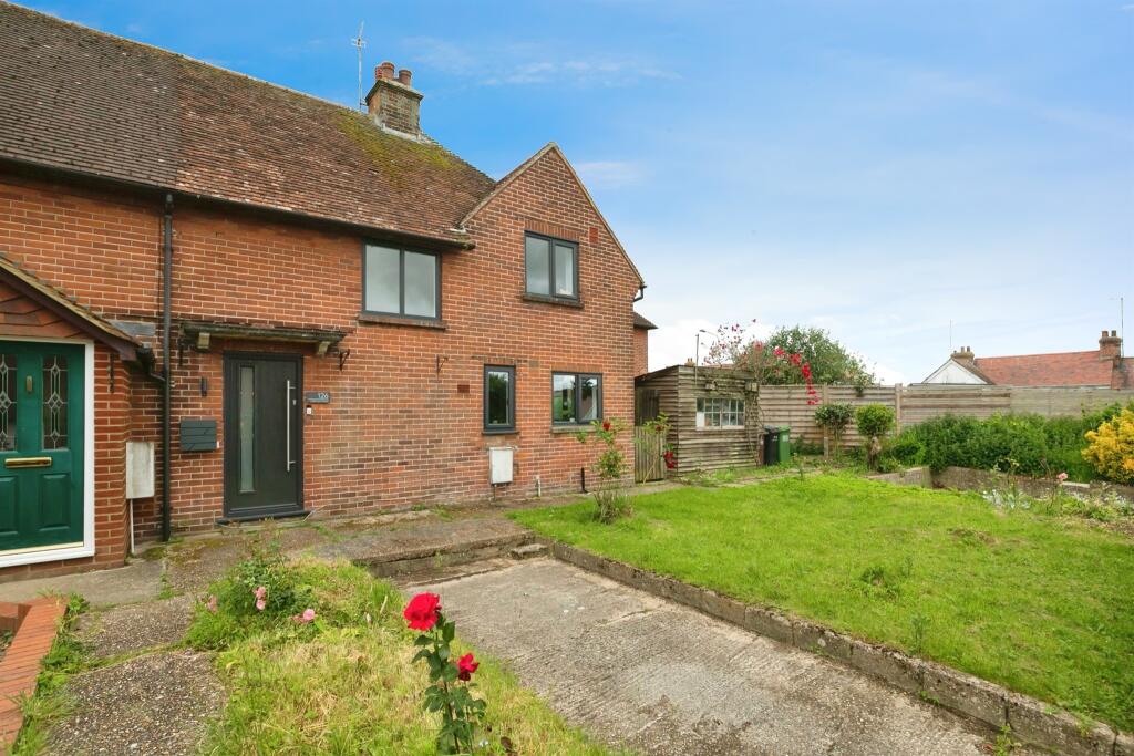 3 bedroom end of terrace house for sale in Udimore Road, Rye, TN31