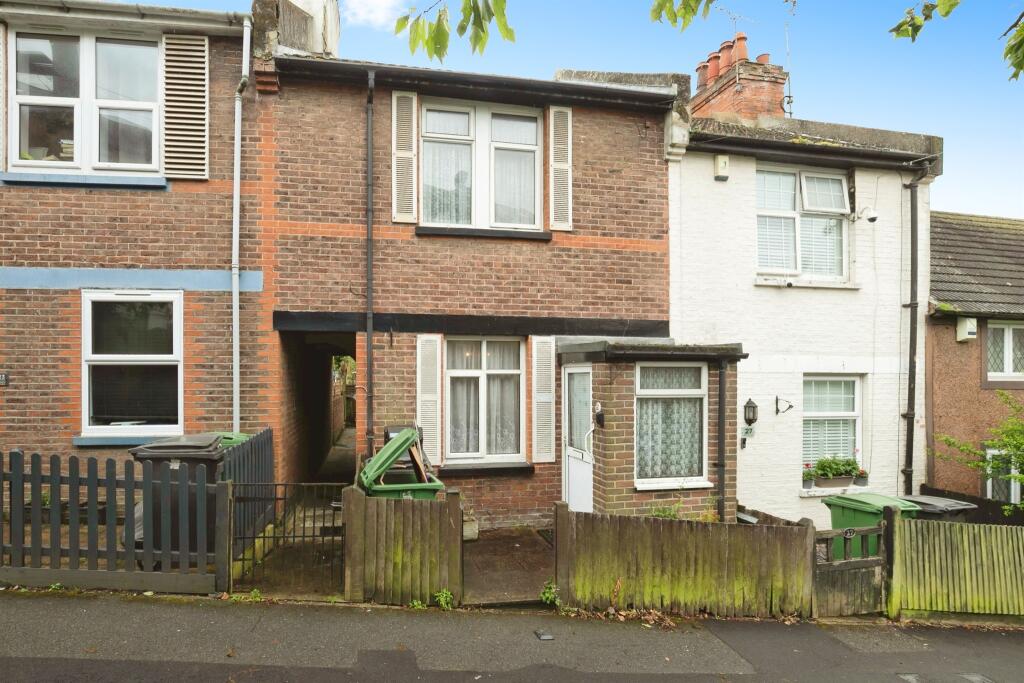 2 bedroom terraced house for sale in Hollington Old Lane, St. Leonards