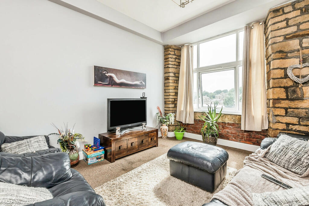 1 bedroom apartment for sale in Savile Street, Milnsbridge, Huddersfield, HD3