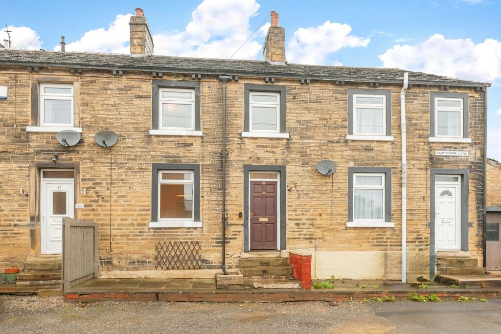 3 bedroom terraced house for sale in Rawthorpe Lane, Dalton, Huddersfield, HD5