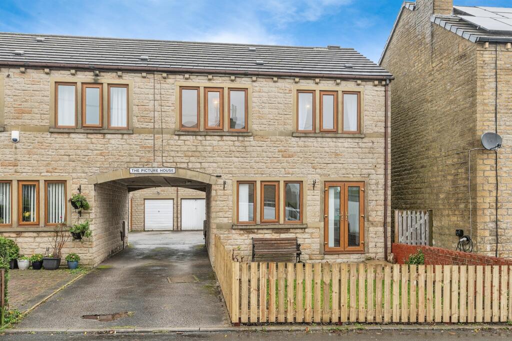 3 bedroom semidetached house for sale in The Picture House, Golcar
