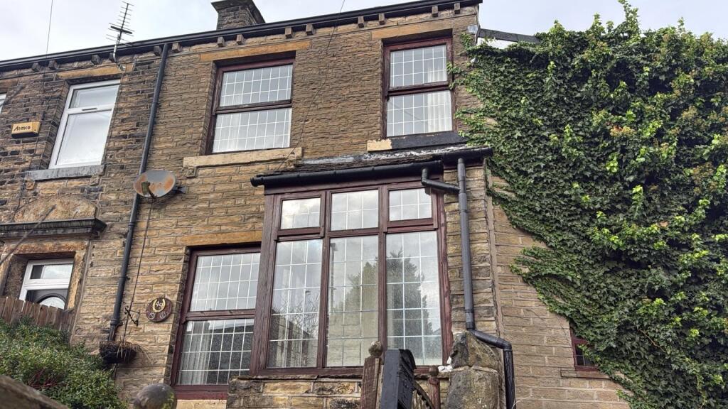 Main image of property: New Laithe Hill, Huddersfield