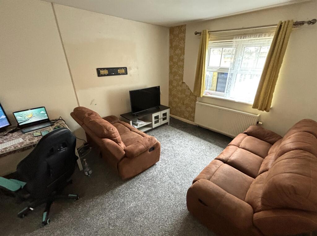 2 bedroom flat