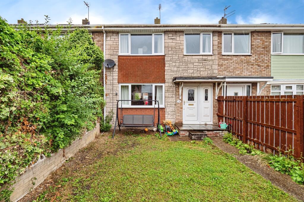 Main image of property: Newtondale, Hull