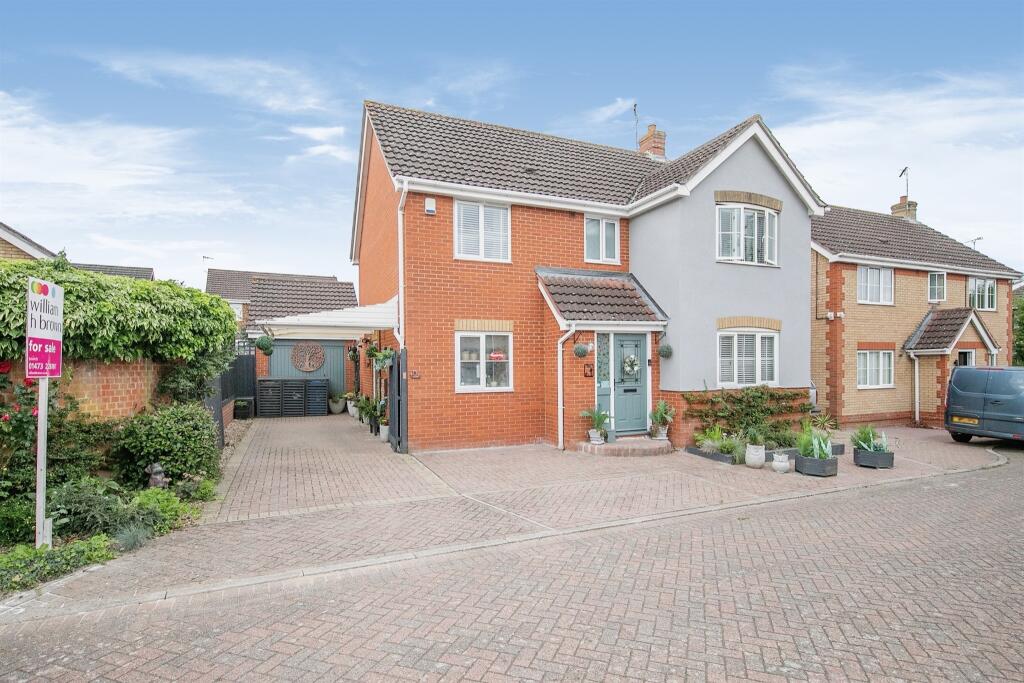 4 bedroom detached house for sale in Riley Close, IPSWICH, IP1