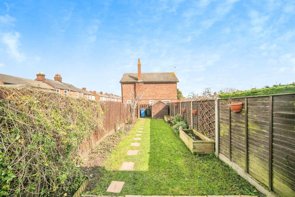 2 bedroom semi-detached house for sale in Bramford Road, Ipswich, IP1