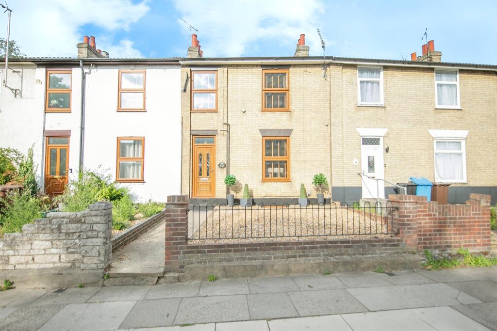 Main image of property: Norwich Road, Ipswich