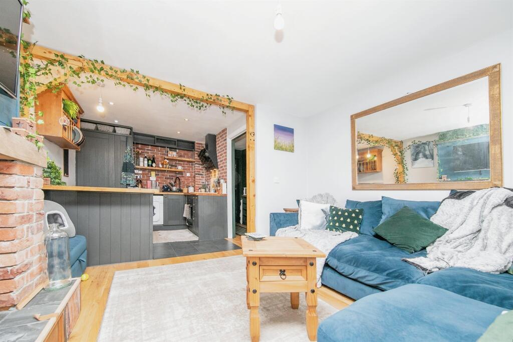 Main image of property: Yeoman Close, Ipswich