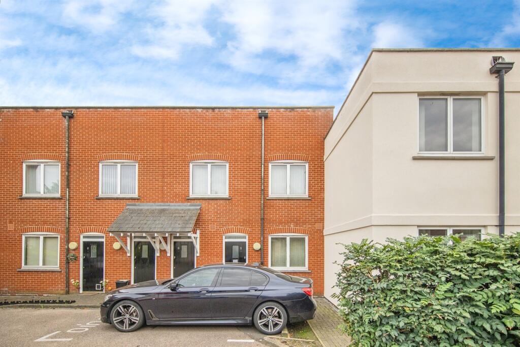 Main image of property: Foundation Street, Ipswich