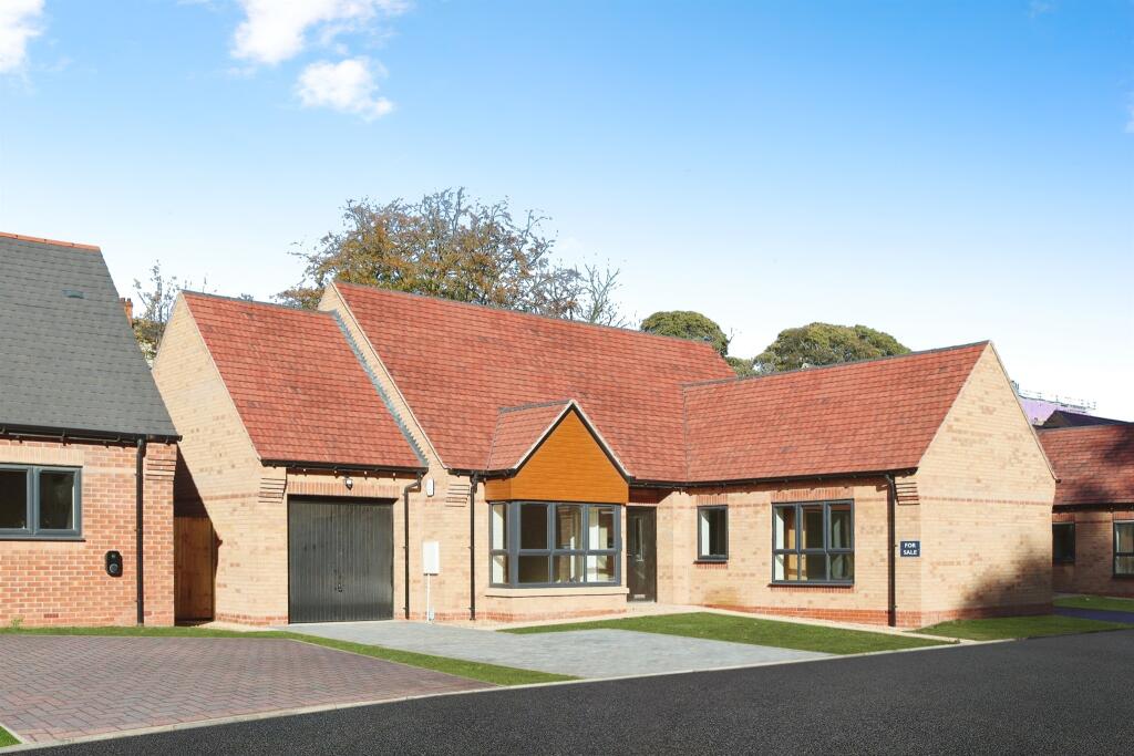 Main image of property: Valley Lane, Mansfield