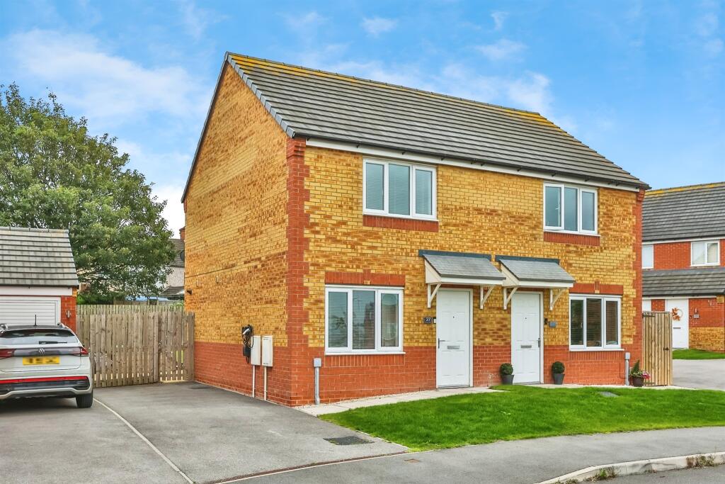 Main image of property: Manderley Gardens, Sutton-In-Ashfield