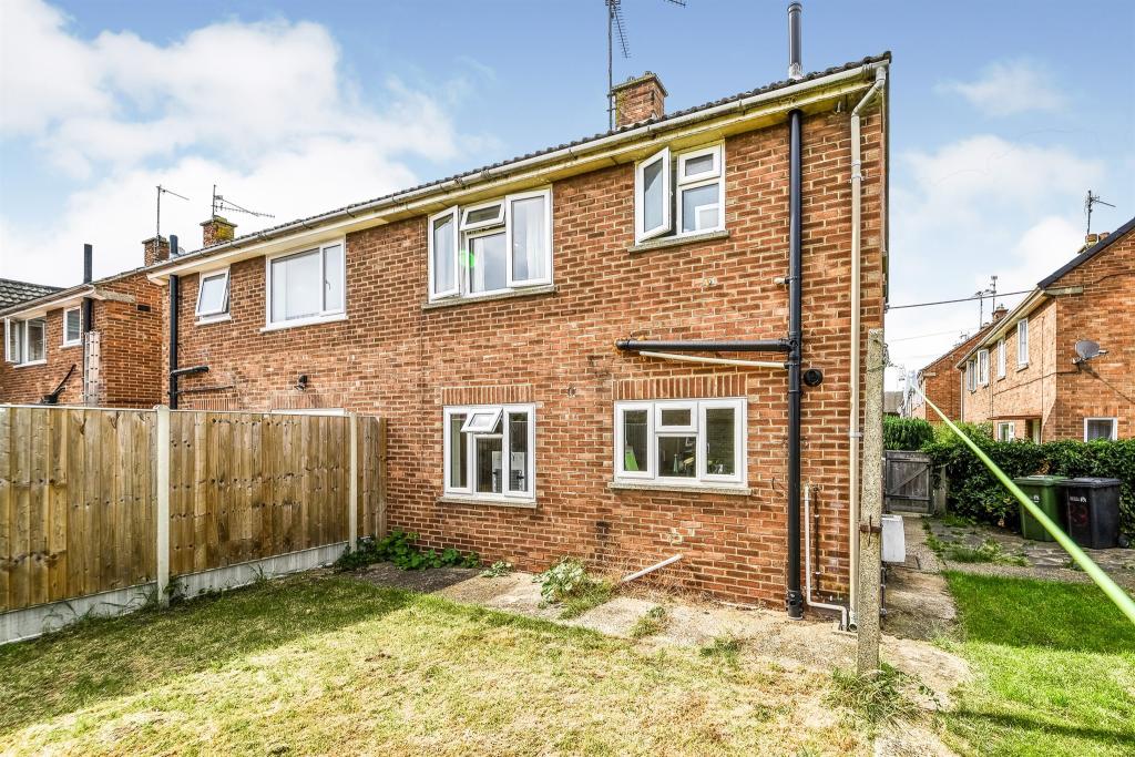 3 bedroom semidetached house for sale in Highgate, King's Lynn, PE30