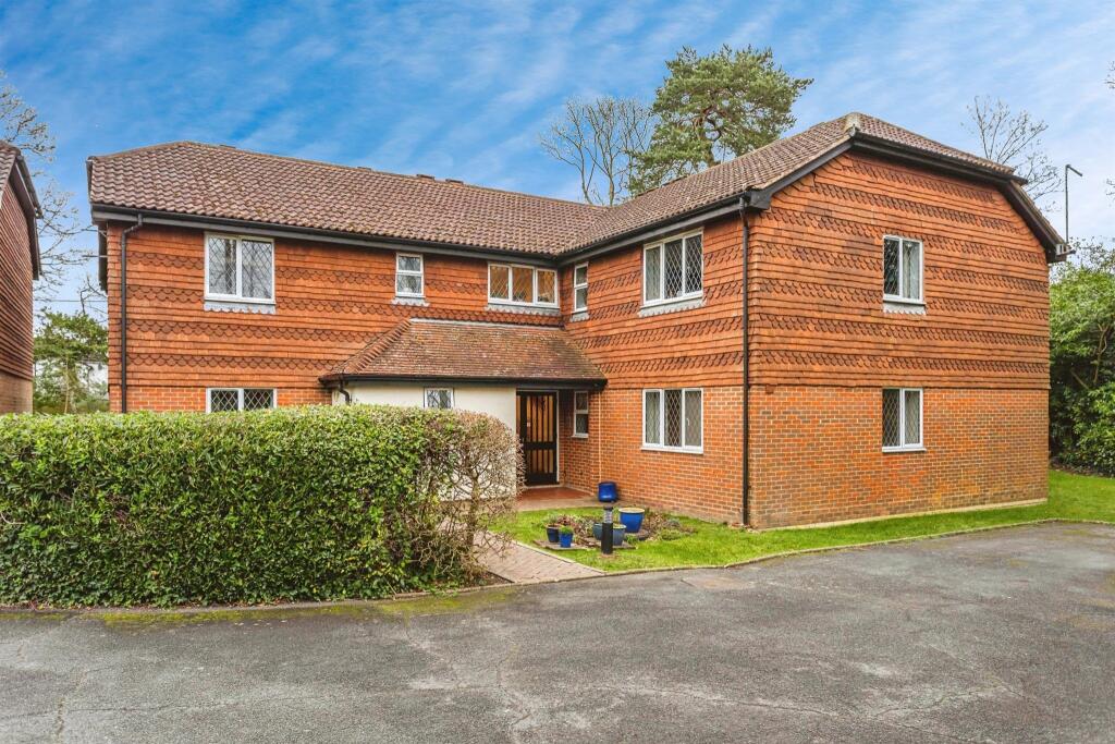 Main image of property: Hatchlands, Cuckfield, Haywards Heath