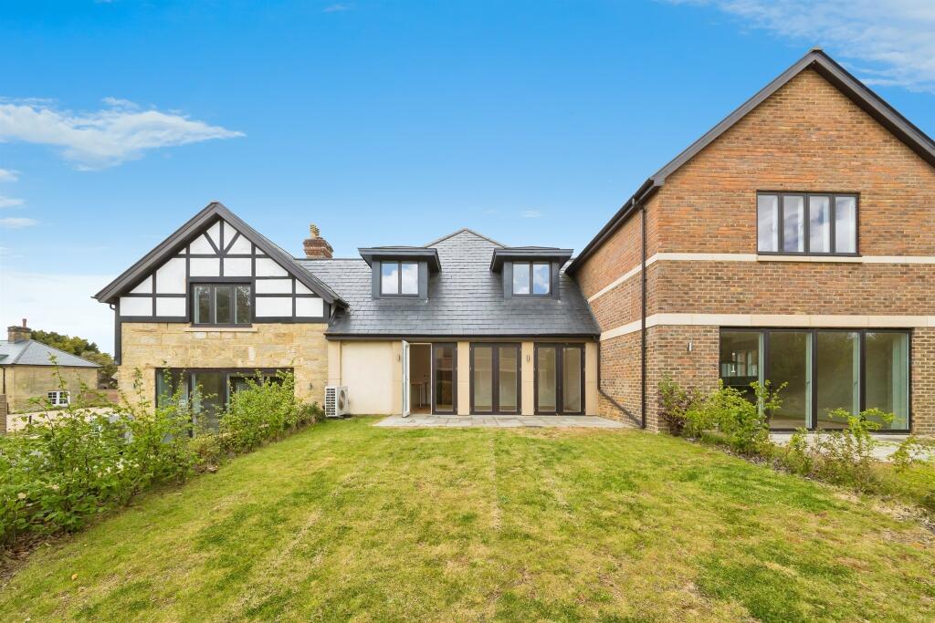 Main image of property: Ardingly Road, Lindfield, Haywards Heath
