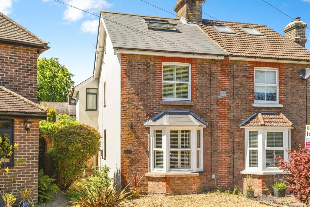 Main image of property: Brainsmead, Cuckfield, Haywards Heath