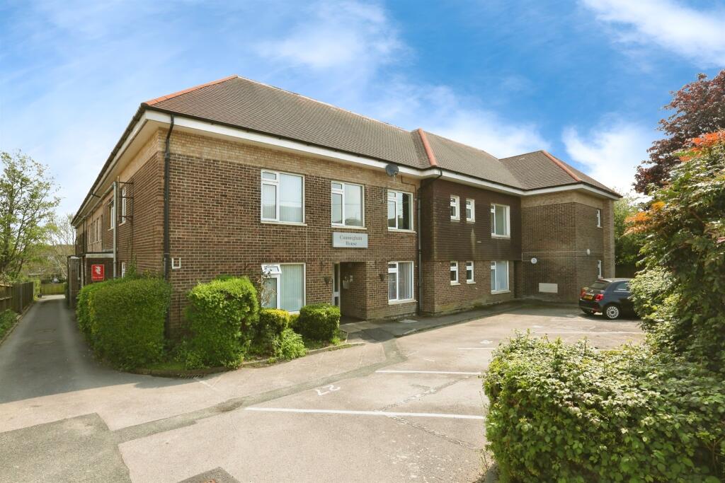 1 bedroom flat for sale in Claylands Road, Waltham, Southampton