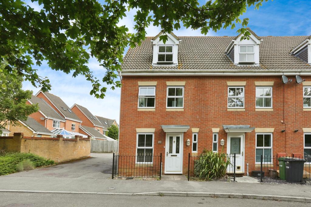 Main image of property: Fawn Crescent, Hedge End, Southampton
