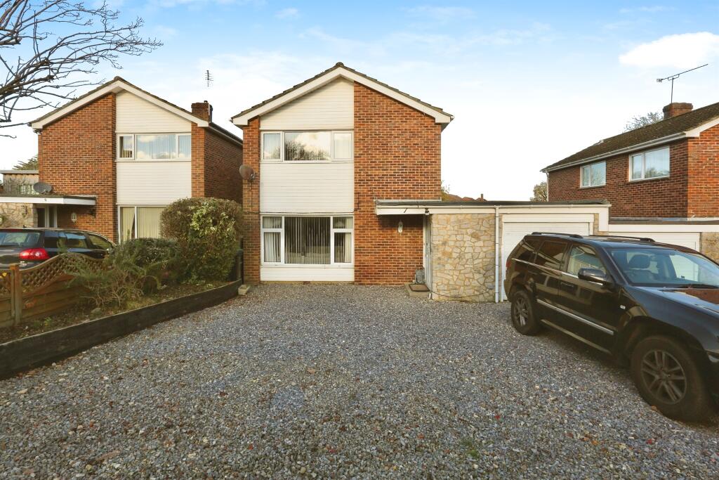 Main image of property: Bergen Crescent, Hedge End, Southampton