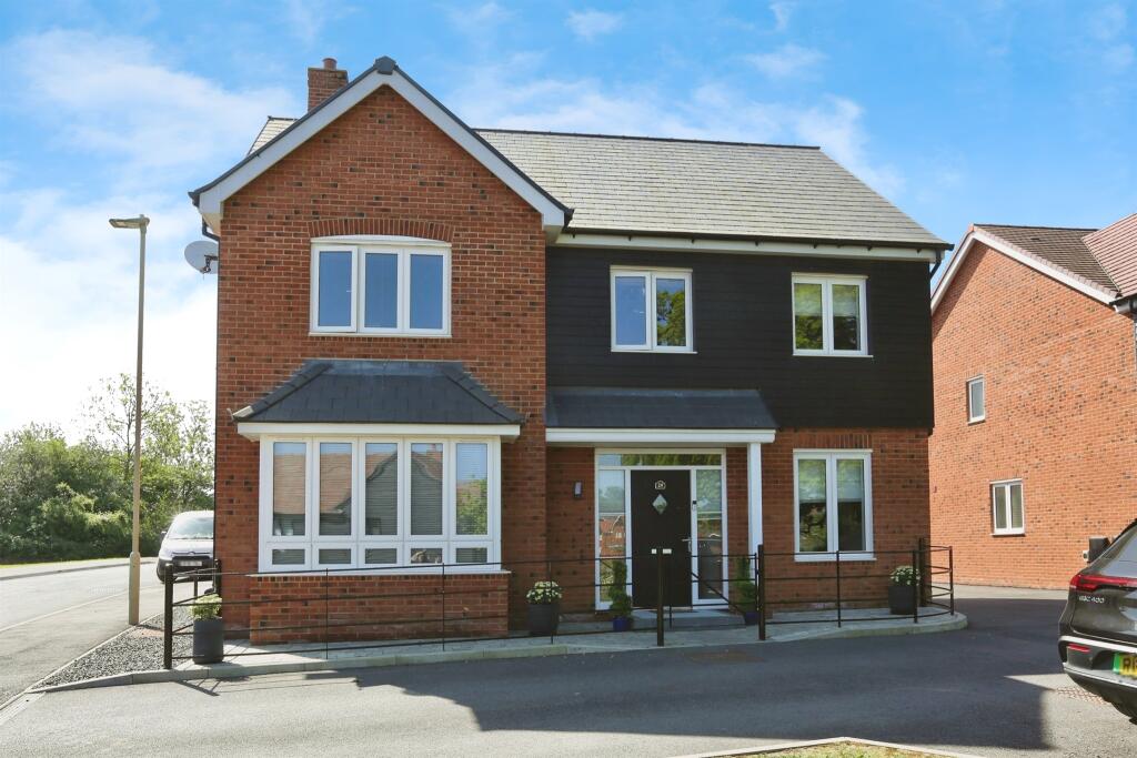 Main image of property: Turnberry Close, Botley, Southampton