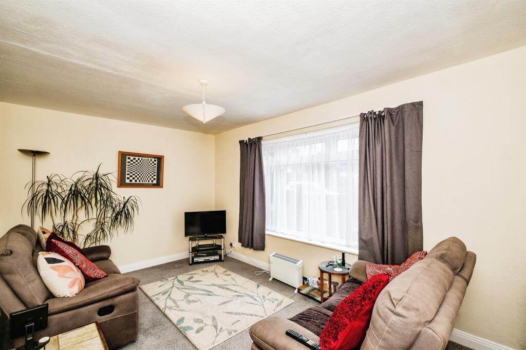 Additional property image - Old Shoreham Road, Portslade, Brighton